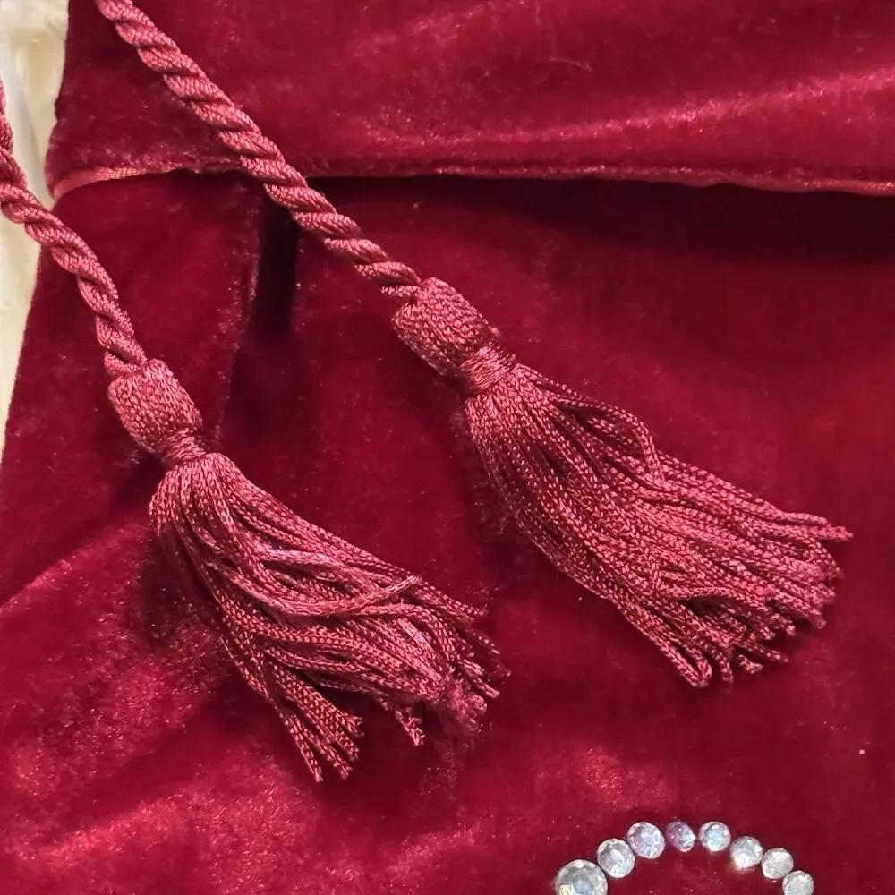 Unbranded this red